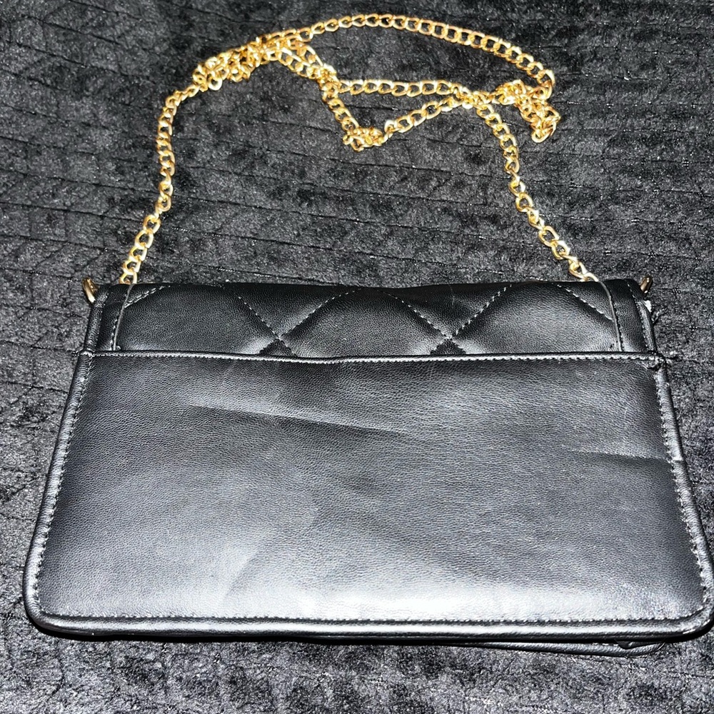 Elegant Black Quilted Chain Shoulder Bag
